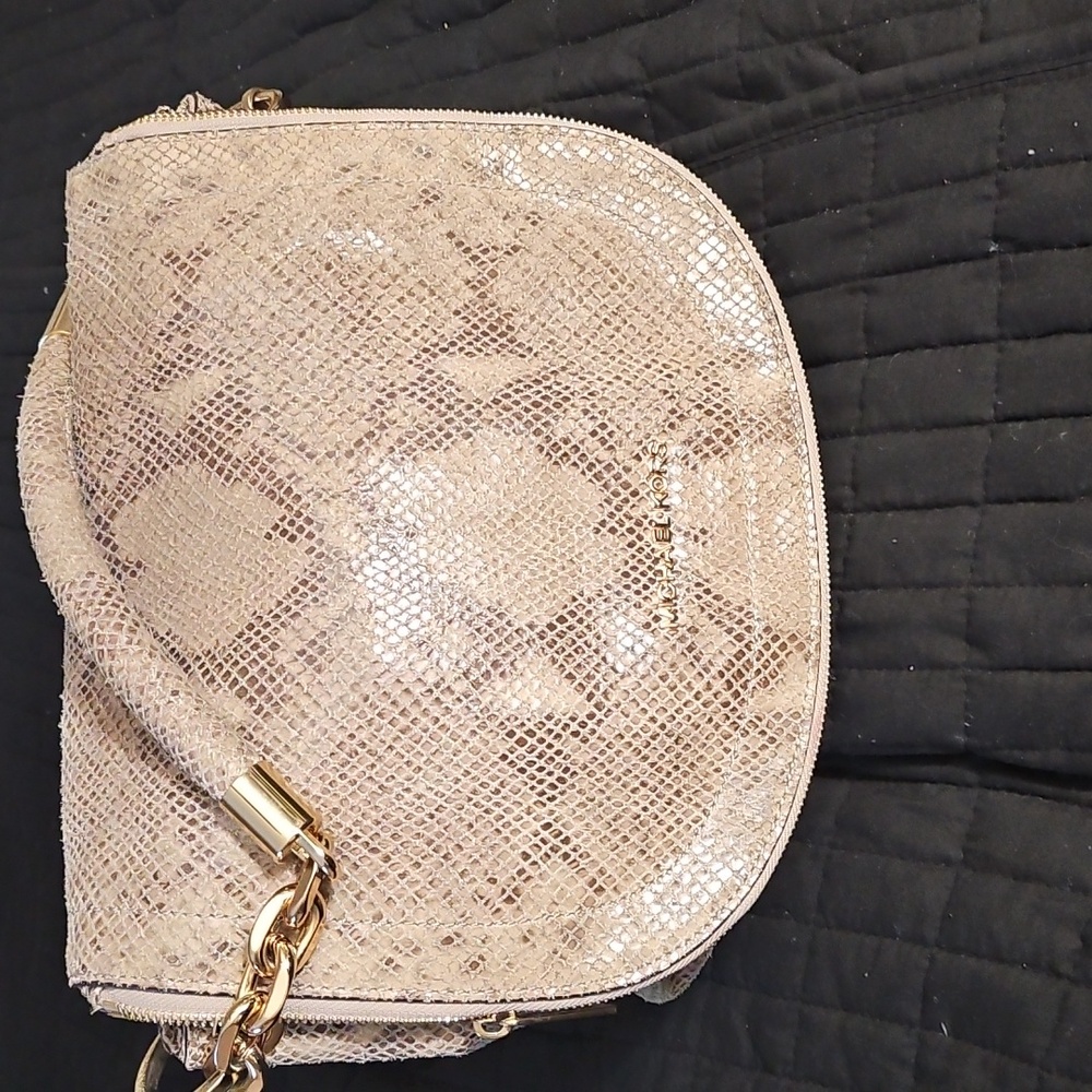 Purse - Picture 2 of 12